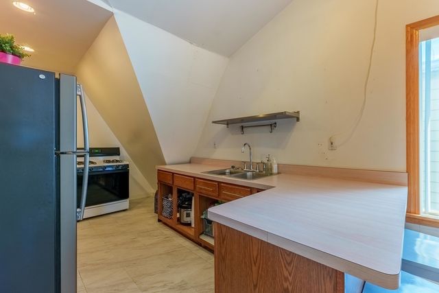 2555 N Mason Avenue, Chicago, IL 60639