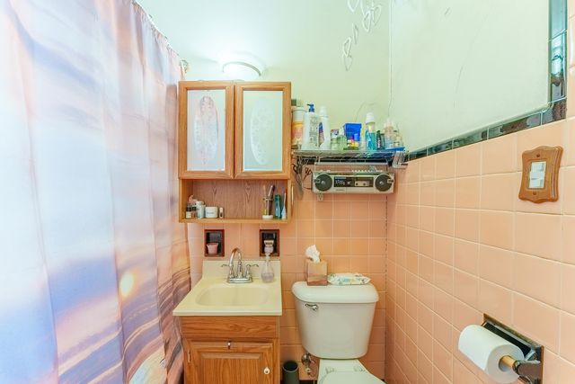 2555 N Mason Avenue, Chicago, IL 60639