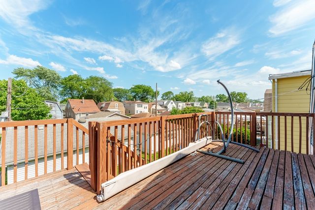 2555 N Mason Avenue, Chicago, IL 60639