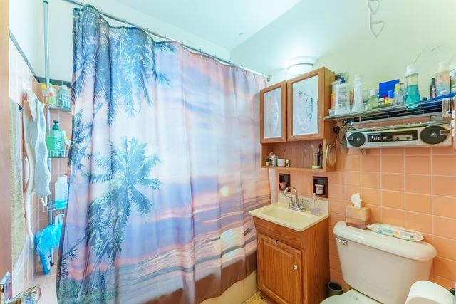 2555 N Mason Avenue, Chicago, IL 60639