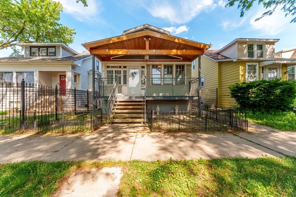 2555 N Mason Avenue, Chicago, IL 60639