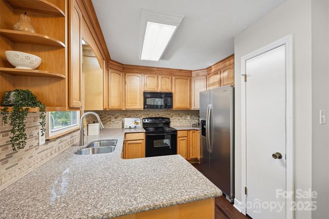 9111 Windjammer Drive, Tega Cay, SC 29708
