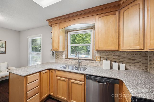 9111 Windjammer Drive, Tega Cay, SC 29708