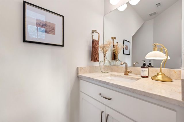 1301 West ST, Georgetown, TX 78626