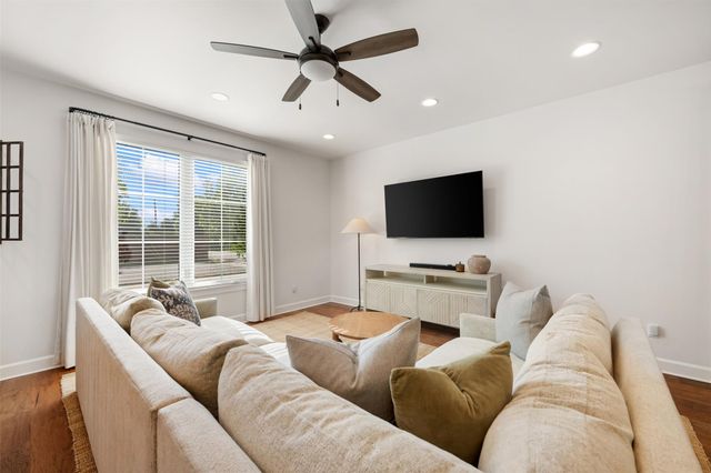 1301 West ST, Georgetown, TX 78626