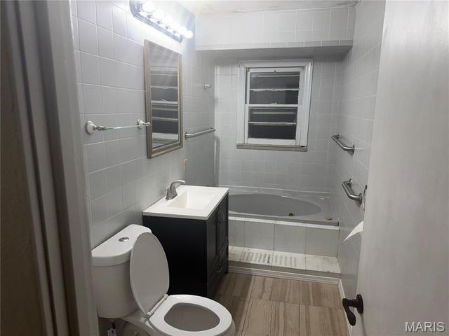 19 Bel Dere Drive, Fairview Heights, IL 62208