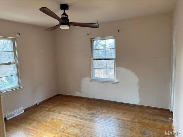 19 Bel Dere Drive, Fairview Heights, IL 62208