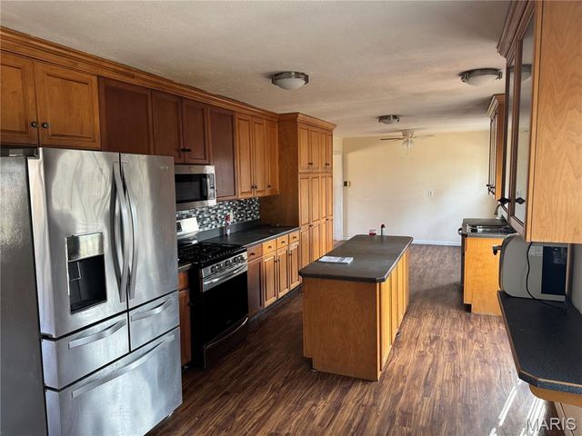 19 Bel Dere Drive, Fairview Heights, IL 62208