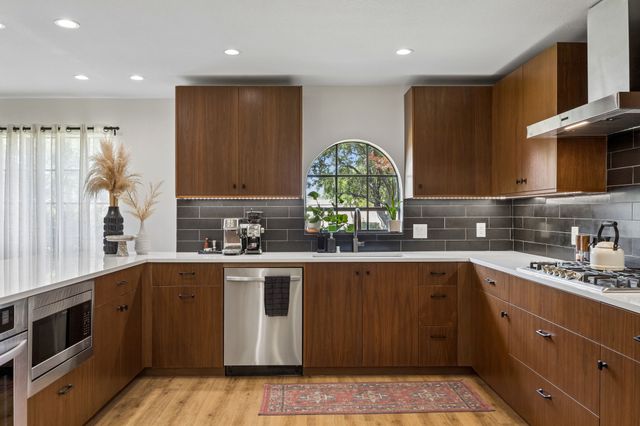 8839 Kingsley Road, Dallas, TX 75231
