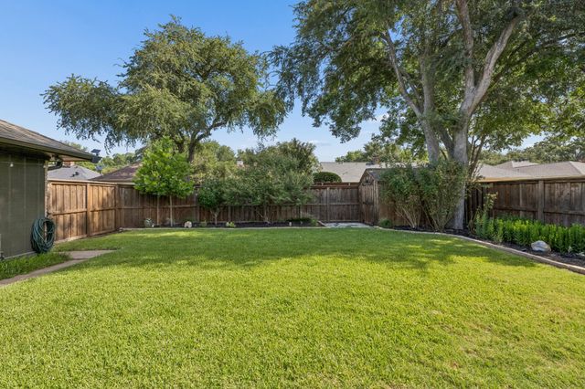 8839 Kingsley Road, Dallas, TX 75231