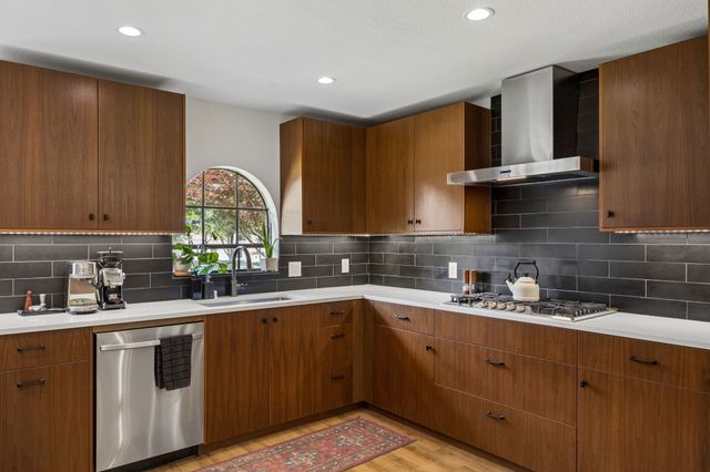 8839 Kingsley Road, Dallas, TX 75231