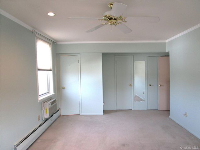 40 Daley Place 227, Lynbrook, NY 11563