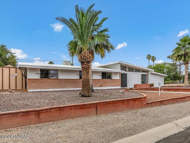 5940 E North Street, Tucson, AZ 85712