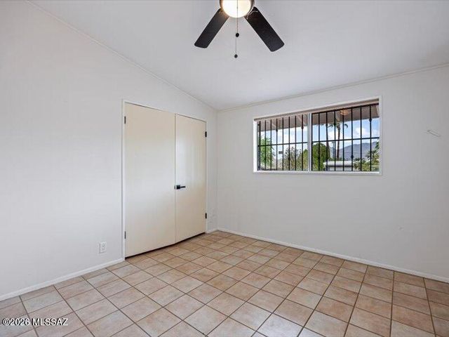 5940 E North Street, Tucson, AZ 85712