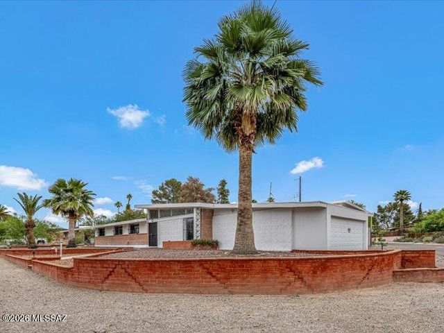 5940 E North Street, Tucson, AZ 85712