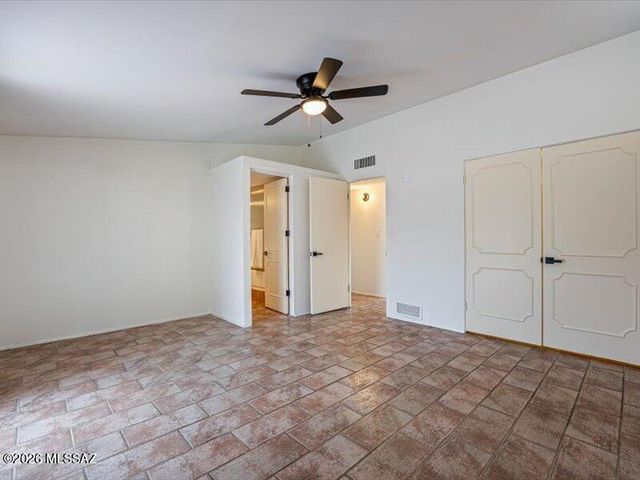 5940 E North Street, Tucson, AZ 85712