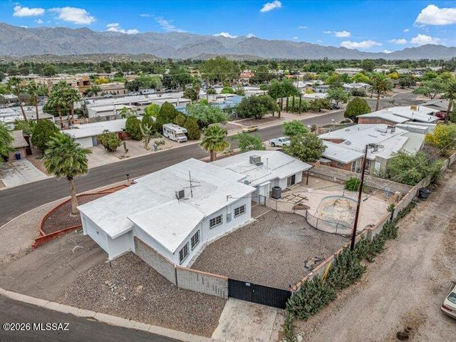 5940 E North Street, Tucson, AZ 85712