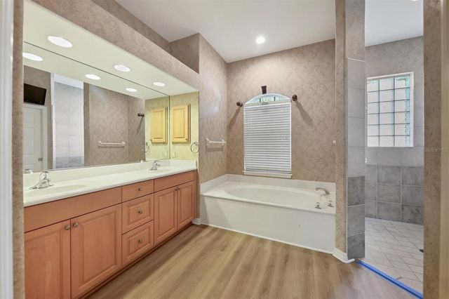 4920 OLD OAKLEAF DRIVE, Sarasota, FL 34233