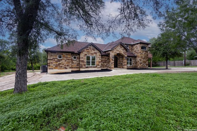 1910 Donaldson Ave, San Antonio, TX 78228