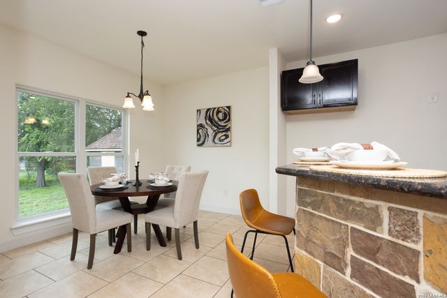 1910 Donaldson Ave, San Antonio, TX 78228