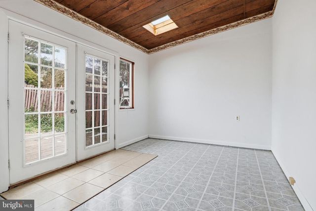 3104 GALAXY RD, Dover, PA 17315