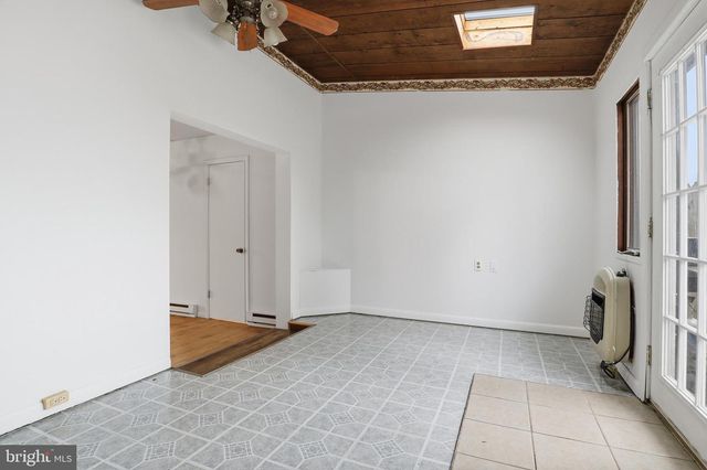 3104 GALAXY RD, Dover, PA 17315