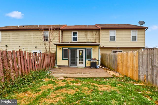 3104 GALAXY RD, Dover, PA 17315