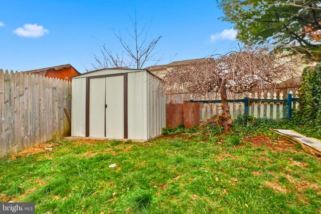 3104 GALAXY RD, Dover, PA 17315