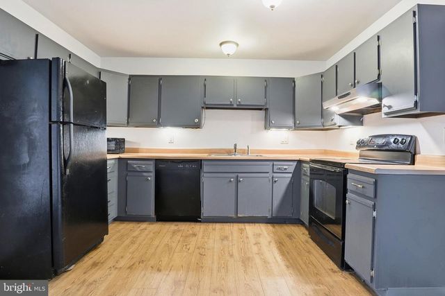 3104 GALAXY RD, Dover, PA 17315