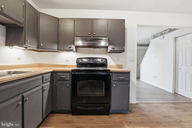 3104 GALAXY RD, Dover, PA 17315