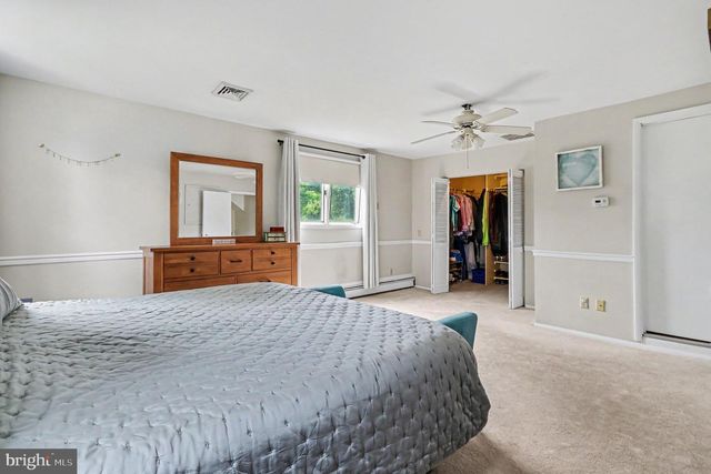900 WOODLAWN DR, Lansdale, PA 19446