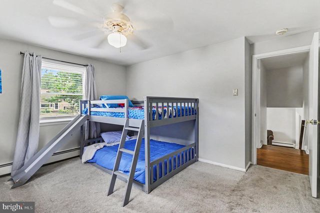 900 WOODLAWN DR, Lansdale, PA 19446