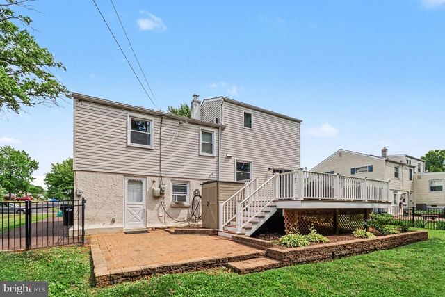 900 WOODLAWN DR, Lansdale, PA 19446