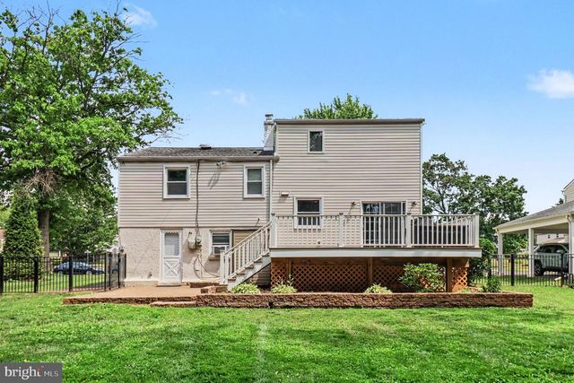 900 WOODLAWN DR, Lansdale, PA 19446