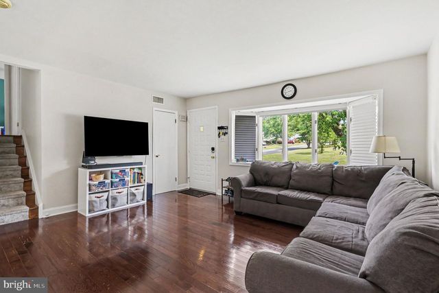 900 WOODLAWN DR, Lansdale, PA 19446