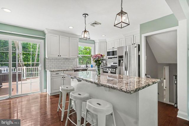 900 WOODLAWN DR, Lansdale, PA 19446