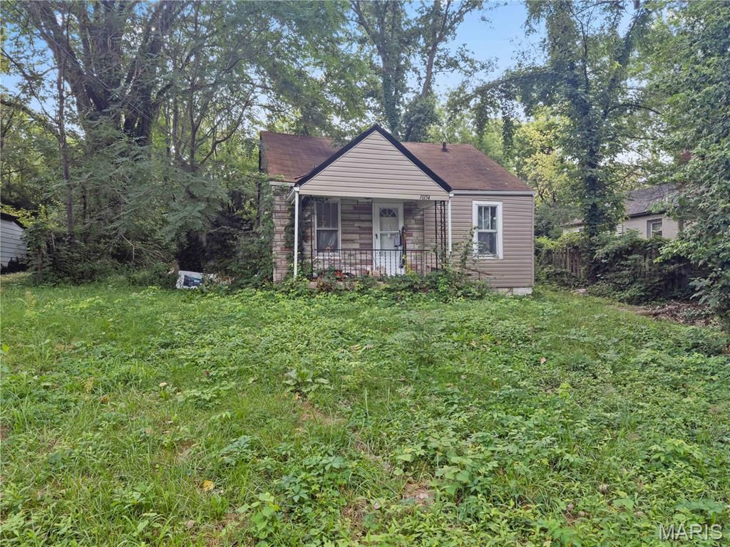 10154 Mayfair Dr., St Louis, MO 63136