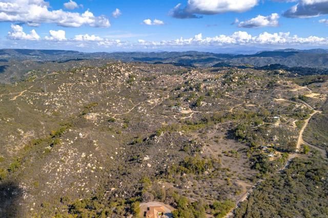 2494 Donnil Lane, Fallbrook, CA 92028