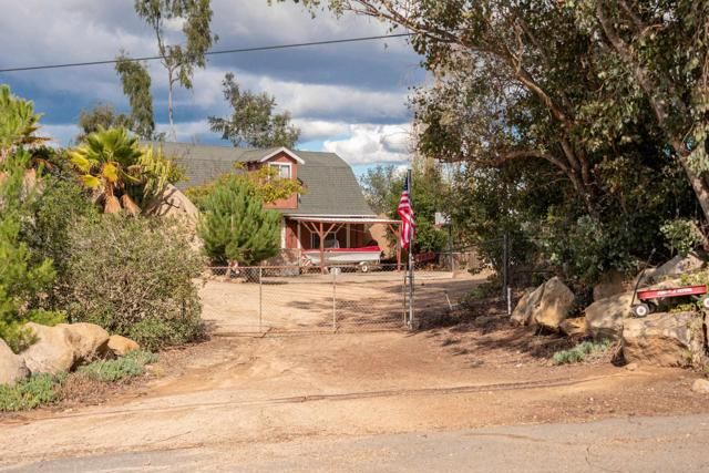 2494 Donnil Lane, Fallbrook, CA 92028