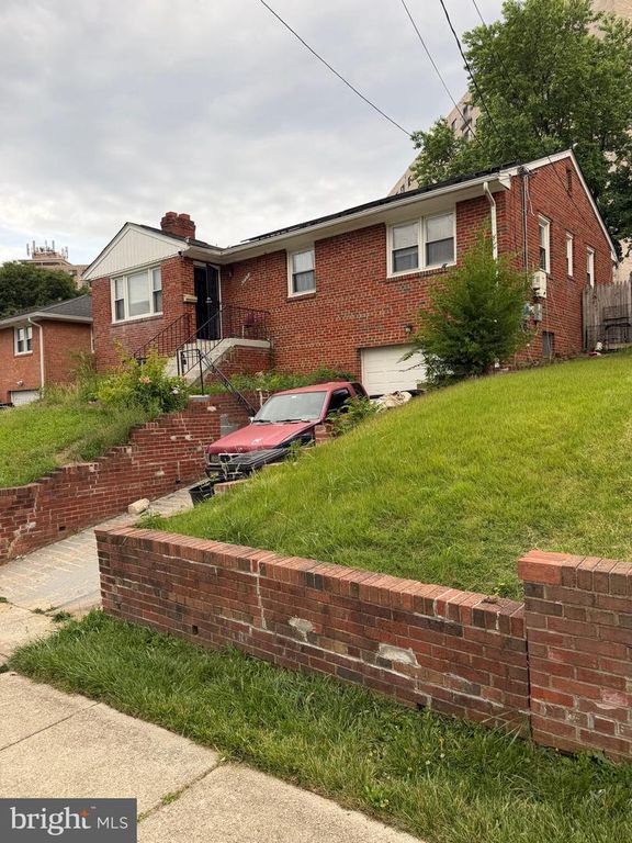 4227 23RD PKWY, Temple Hills, MD 20748