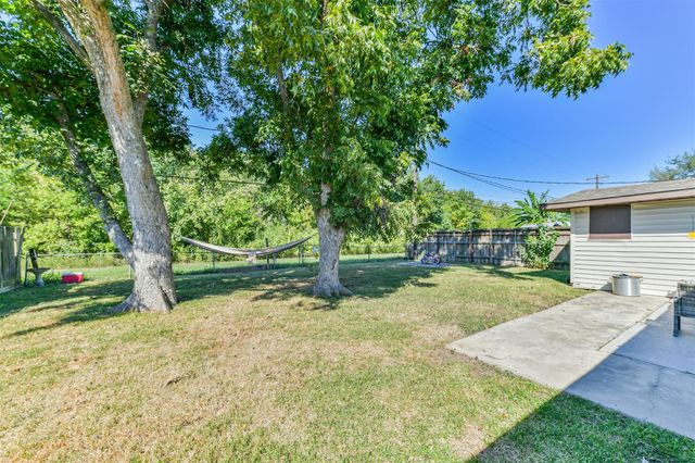 222 Linda Street, Deer Park, TX 77536