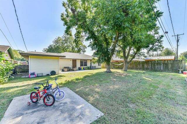 222 Linda Street, Deer Park, TX 77536