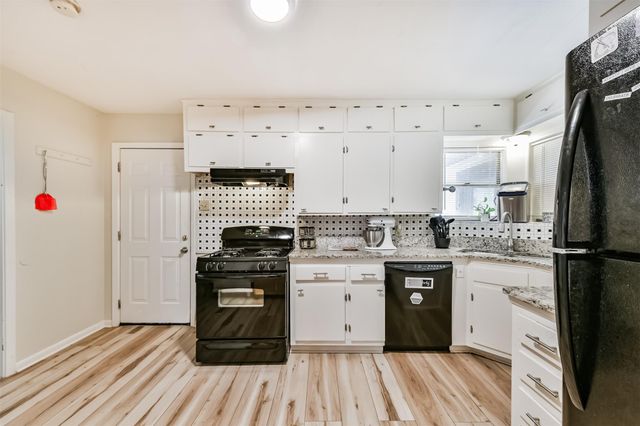 222 Linda Street, Deer Park, TX 77536