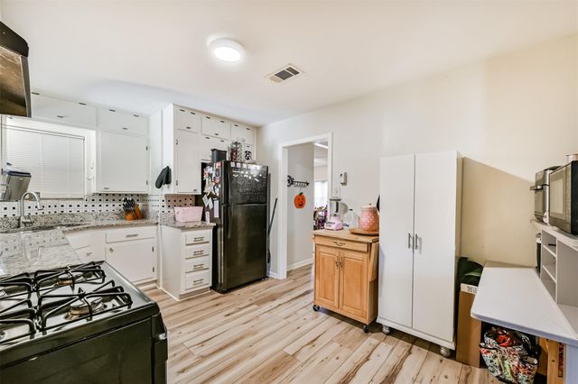 222 Linda Street, Deer Park, TX 77536