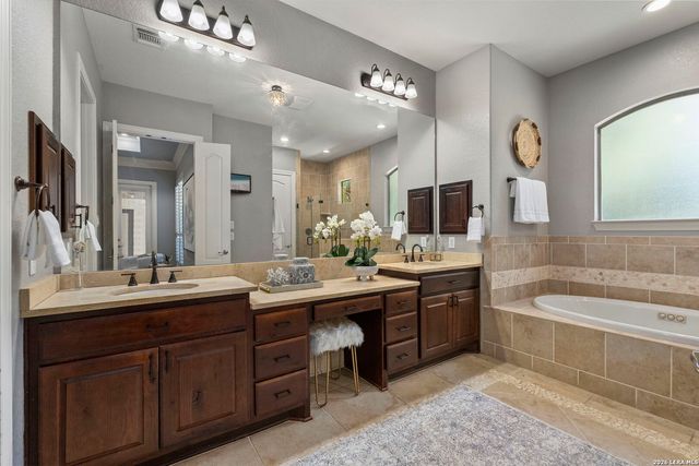 1911 Far Niente, San Antonio, TX 78258