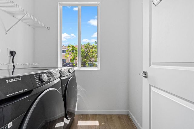 2431 SE 10th Ct, Homestead, FL 33035