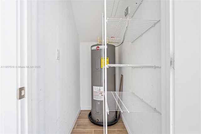 2431 SE 10th Ct, Homestead, FL 33035