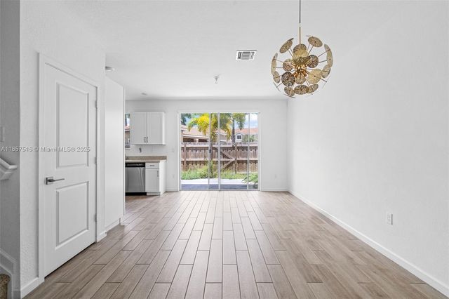 2431 SE 10th Ct, Homestead, FL 33035