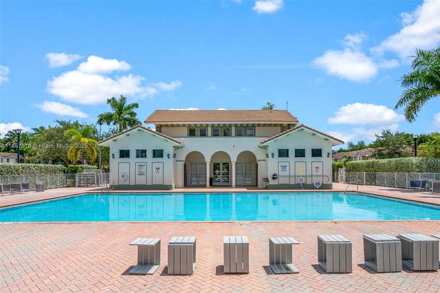 2431 SE 10th Ct, Homestead, FL 33035