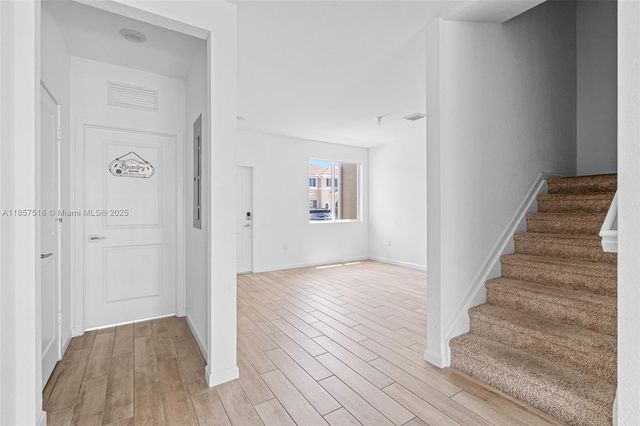 2431 SE 10th Ct, Homestead, FL 33035